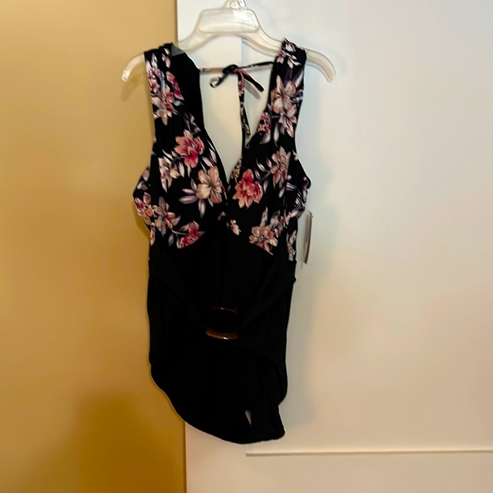 Time and Tru one piece bathing suit NWT size 16/18